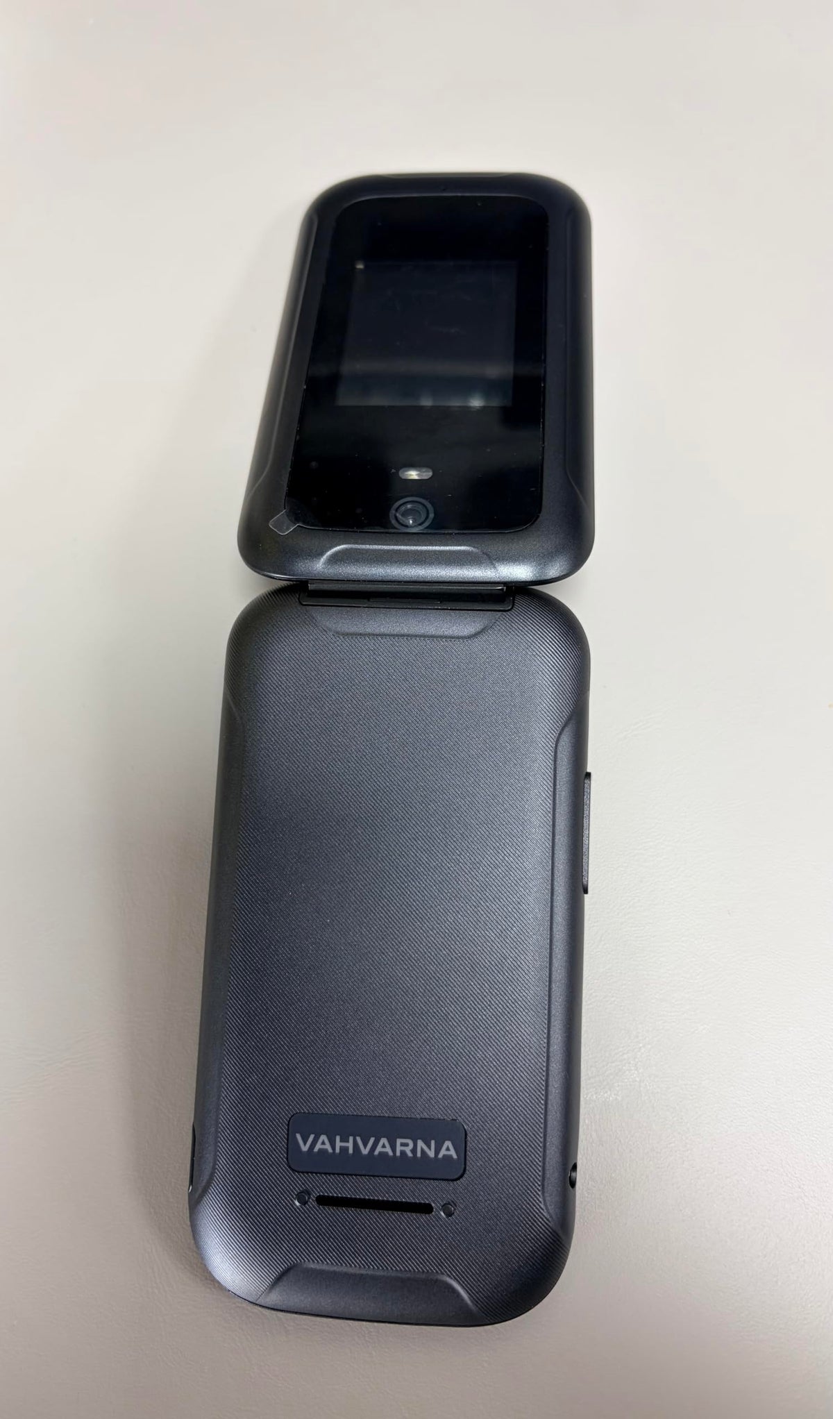2.8" Dual Screen 4G LTE Flip Phone T198363
